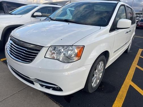 2015 Chrysler Town & Country Touring