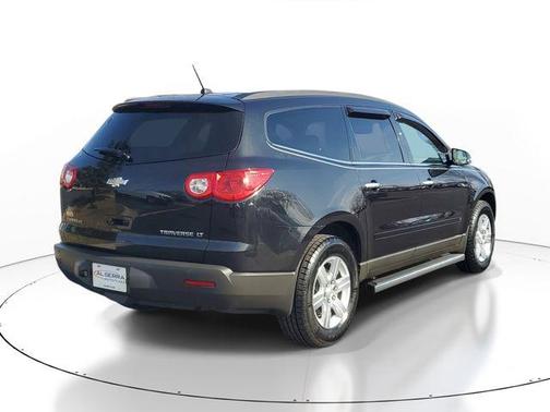 Black Granite Metallic 2010 Chevrolet Traverse LT