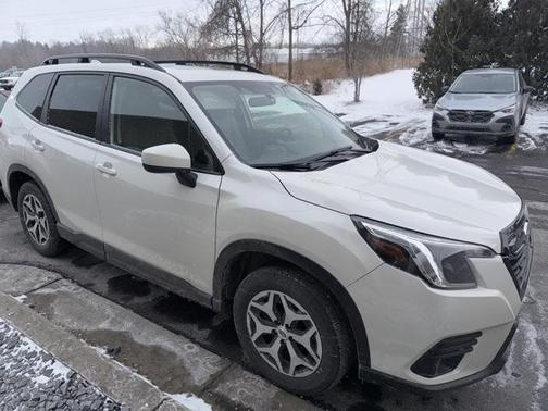 2022 Subaru Forester Premium
