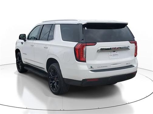 2022 GMC Yukon SLT