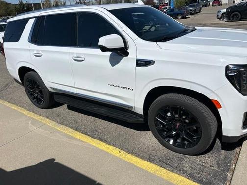 2022 GMC Yukon SLT