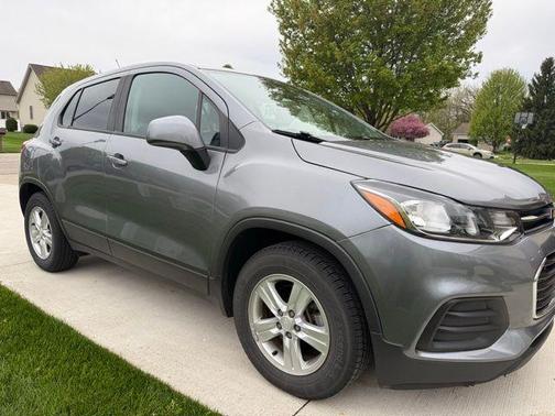 Satin Steel Metallic 2020 Chevrolet Trax LS