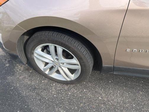 Sandy Ridge Metallic 2019 Chevrolet Equinox Premier w/2LZ