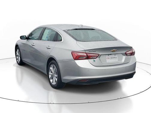 Silver Ice Metallic 2019 Chevrolet Malibu LT