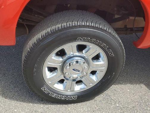 Ruby Red Metallic Tinted Clearcoat 2016 Ford F-350 Lariat Super Duty