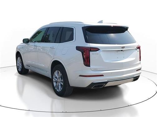 2023 Cadillac XT6 Luxury AWD