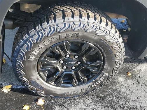 2022 Chevrolet Silverado 1500 ZR2