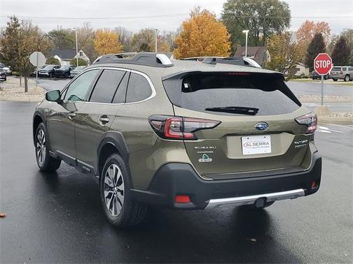 2025 Subaru Outback Touring XT