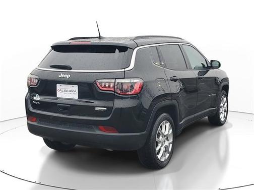 2023 Jeep Compass Latitude Lux
