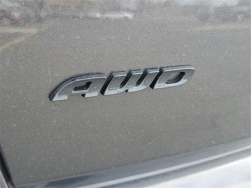 Granite Crystal Clearcoat Metallic 2023 Chrysler 300 Touring L