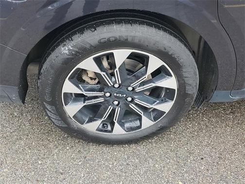 2024 Kia Carnival EX