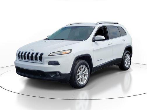 Bright White Clearcoat 2017 Jeep Cherokee Latitude