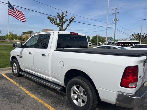 Bright White Clearcoat 2015 RAM 1500 SLT