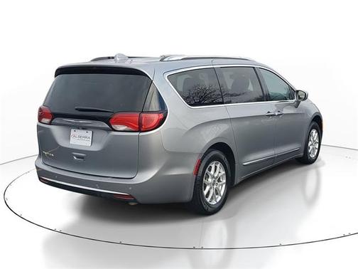 2020 Chrysler Pacifica Touring-L
