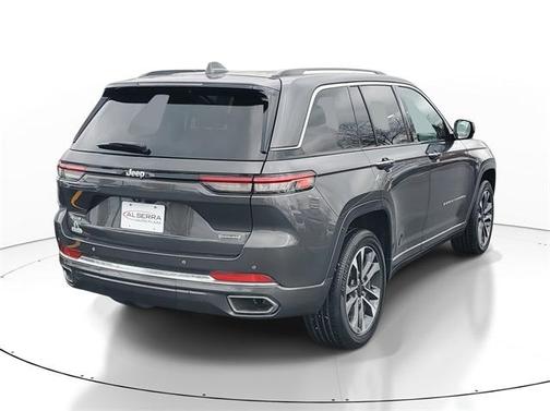 2022 Jeep Grand Cherokee Overland