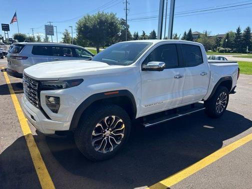 Summit White 2024 GMC Canyon Denali