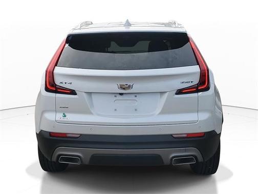 2022 Cadillac XT4 Premium Luxury