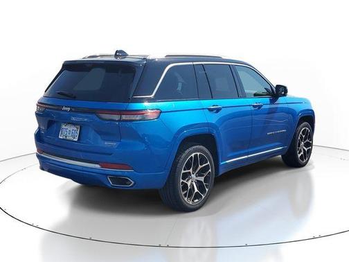 Hydro Blue Pearlcoat 2023 Jeep Grand Cherokee Summit