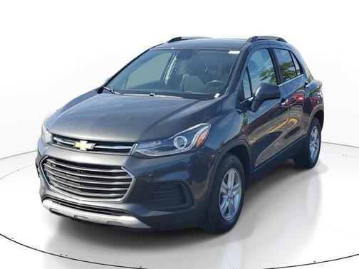 Nightfall Gray Metallic 2019 Chevrolet Trax LT