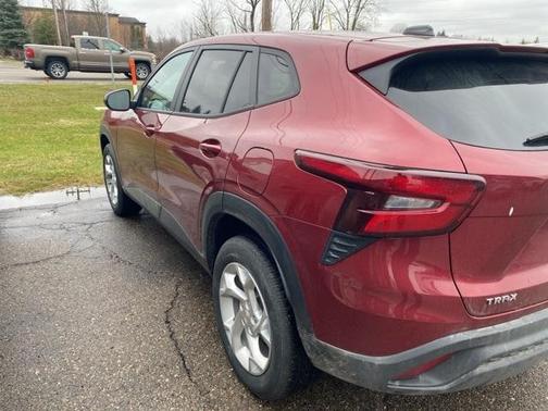 2024 Chevrolet Trax LS