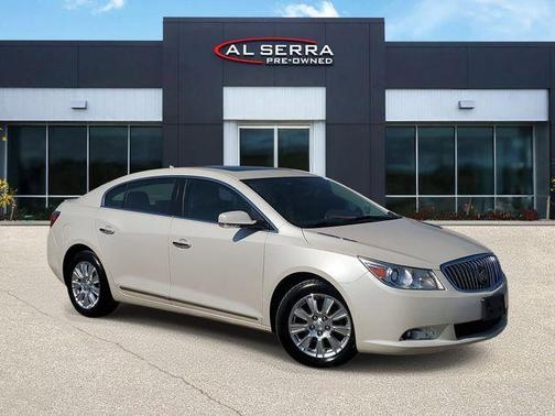 White Diamond Clearcoat 2013 Buick LaCrosse Leather