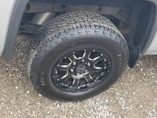 Quicksilver Metallic 2015 GMC Sierra 1500 SLE