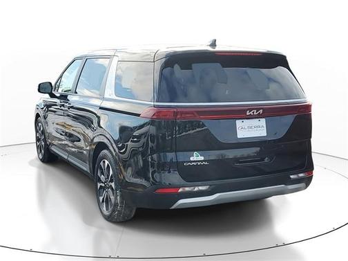 2023 Kia Carnival EX
