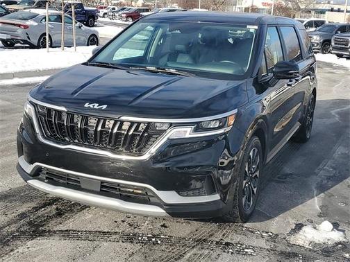 2023 Kia Carnival EX