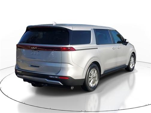 2023 Kia Carnival LX