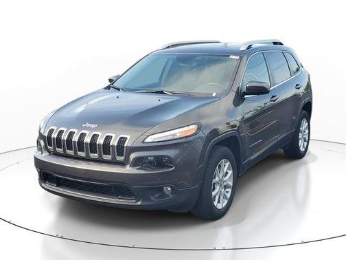 Granite Crystal Clearcoat Metallic 2017 Jeep Cherokee Latitude