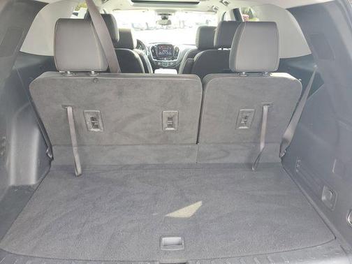 Silver Ice Metallic 2021 Chevrolet Traverse RS