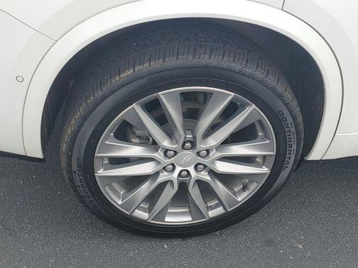 Crystal White Tri-Coat 2020 Cadillac XT6 Sport AWD