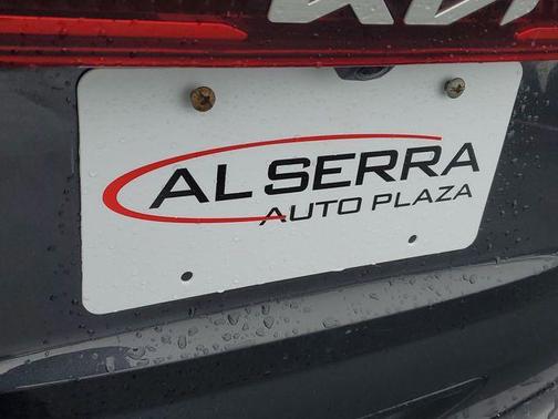 Metal 2024 Kia Carnival LX