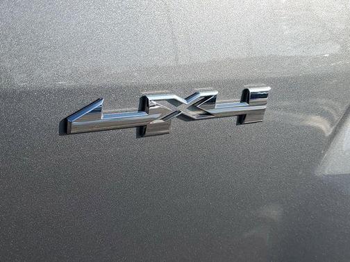 Satin Steel Metallic 2022 GMC Canyon Elevation