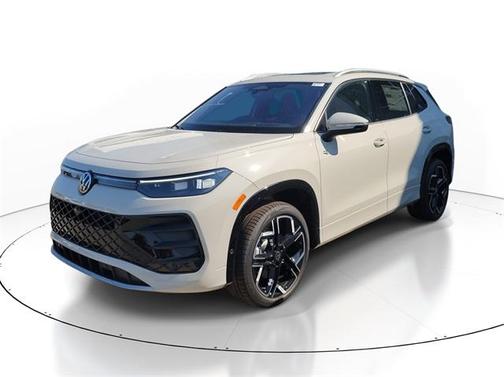 2025 Volkswagen Tiguan 2.0T SEL R-Line