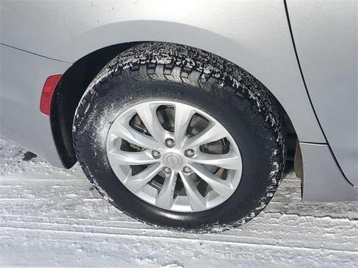 2018 Chrysler Pacifica Touring-L