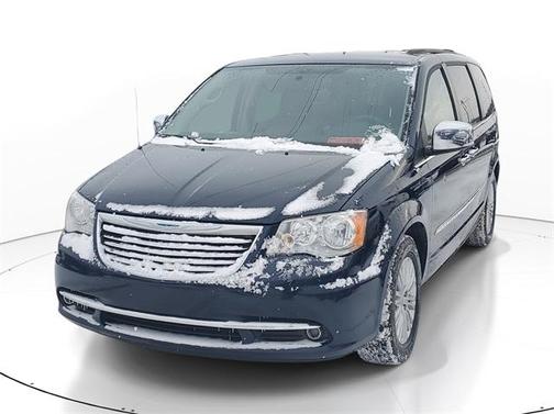2015 Chrysler Town & Country Touring-L
