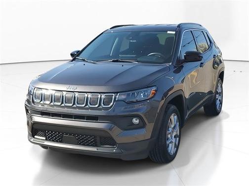 2022 Jeep Compass Latitude Lux