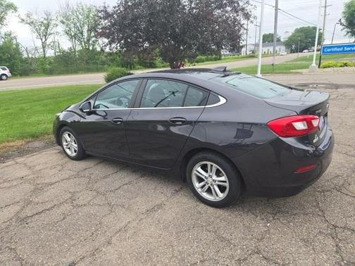 2017 Chevrolet Cruze LT