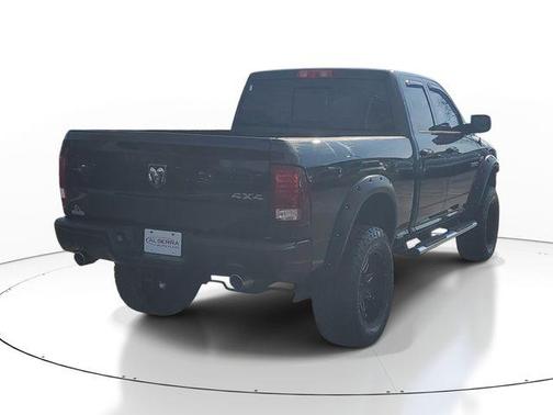 Brilliant Black Crystal Pearlcoat 2017 RAM 1500 Sport