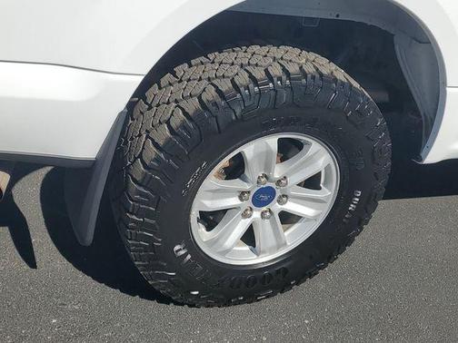 Oxford White 2018 Ford F-150 XLT