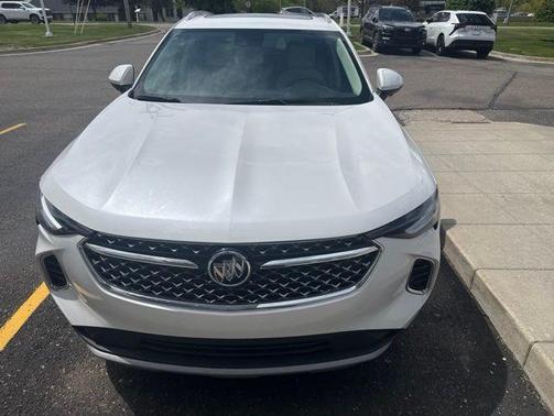 White Frost Tri-Coat 2023 Buick Envision Avenir