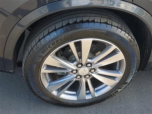 2023 Cadillac XT6 Premium Luxury AWD