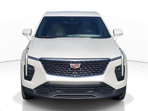 2024 Cadillac XT4 Luxury