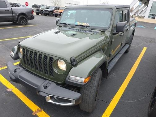 2023 Jeep Gladiator Sport