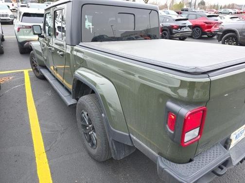 2023 Jeep Gladiator Sport