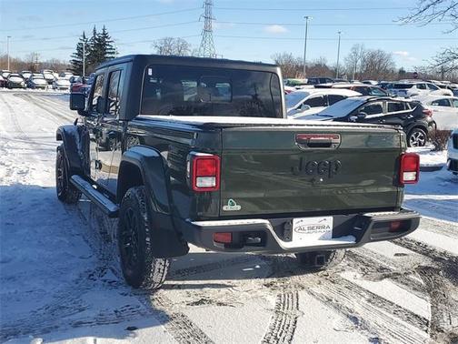 2023 Jeep Gladiator Sport