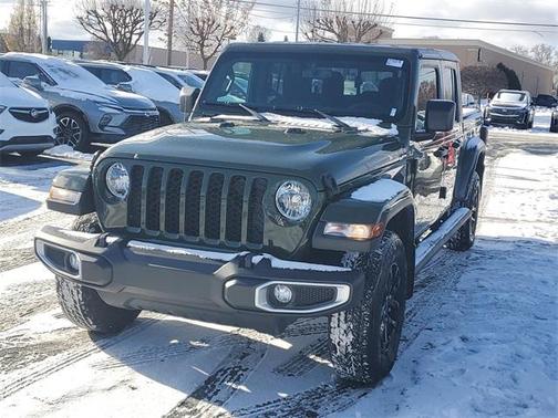2023 Jeep Gladiator Sport