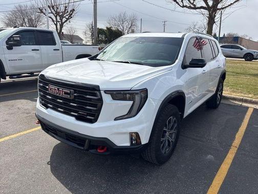 Summit White 2024 GMC Acadia AT4