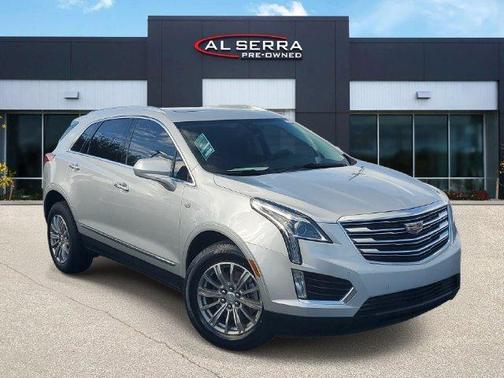 Radiant Silver Metallic 2019 Cadillac XT5 Luxury